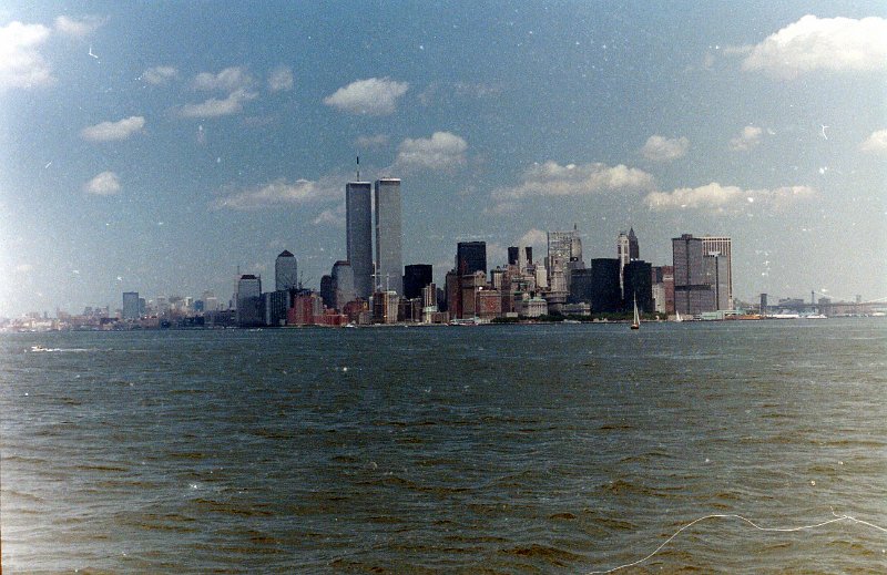 1-7-1986_047.jpg - Manhattan vom Rundfahrtboot